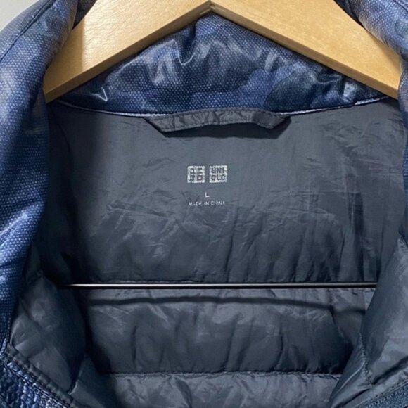 Uniqlo Ultra Light Down Jacket Blue Camo Size L — Packable Feather Fill - Picture 6 of 6